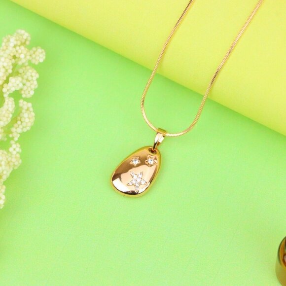 "Rose Gold Oval Pendant with Star Design, XPPT1310 - Picture 12 of 12